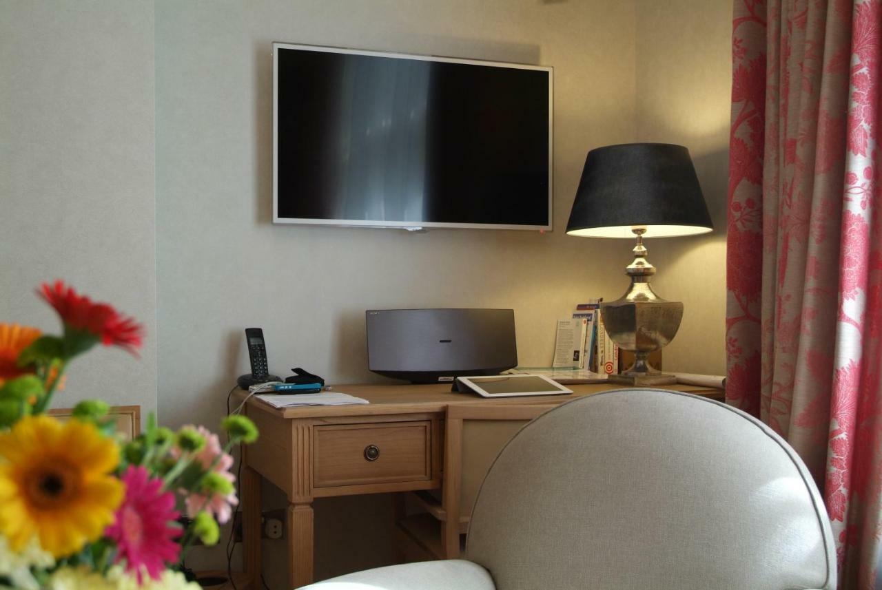 Chelsea: Exceptional 1br W/views Of The River Thames & Battersea Park * Londres
